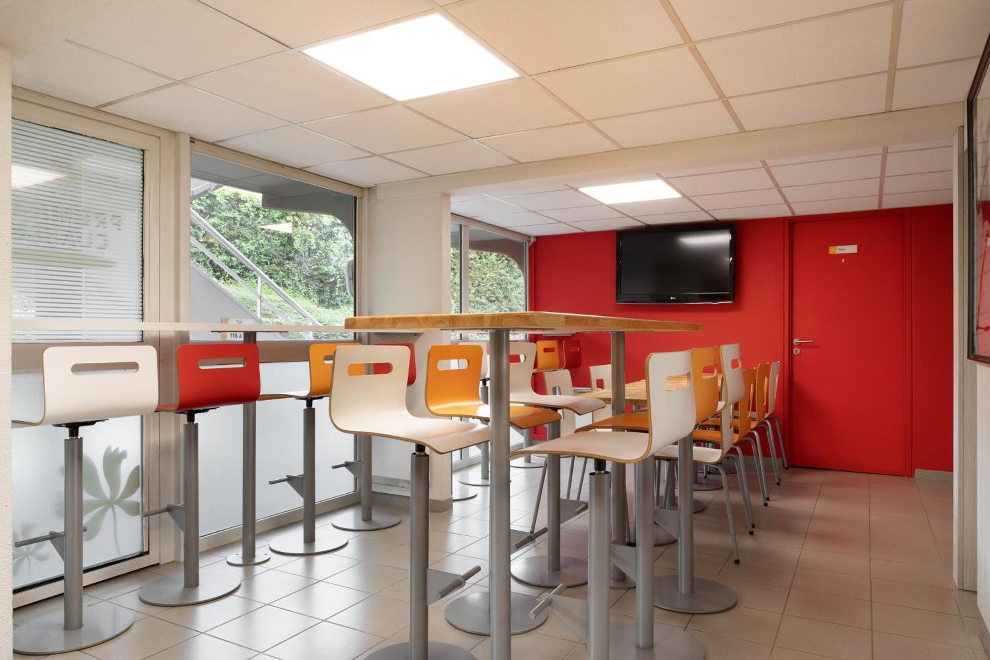 Premiere Classe La Ville Du Bois Bagian luar foto